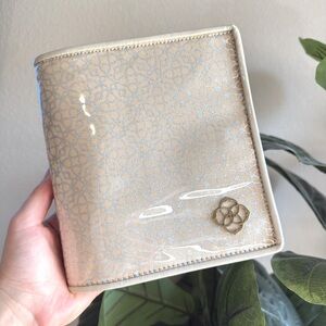 Kendra Scott The Zip Away Jet Set Jewelry Organizer